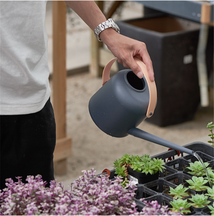 Literary Style Plastic Large Watering Can Watering Pot Watering Pot