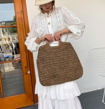 Wooden handle woven bag