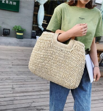Wooden handle woven bag