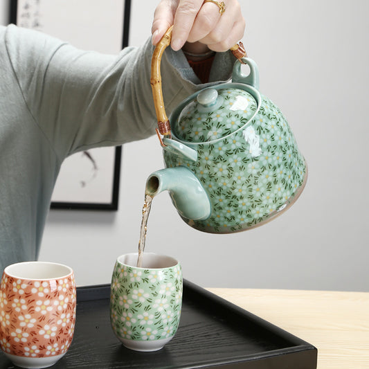 Large-capacity ceramic handle pot