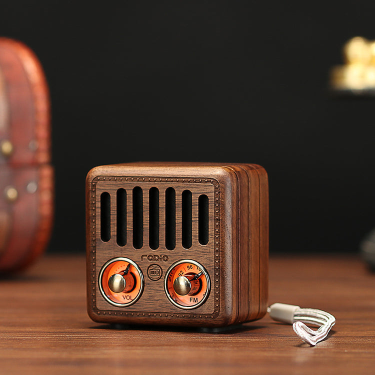 Wooden Bluetooth Speakers Retro Solid Wooden Audio With Radio Card